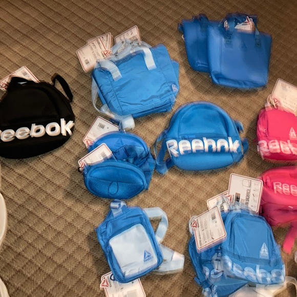 Assorted Reebok bags - Picture 3 of 5